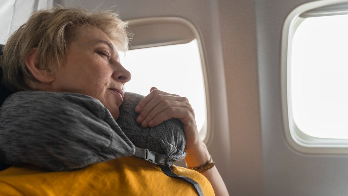 7 Best Travel Pillows Idiom Studio