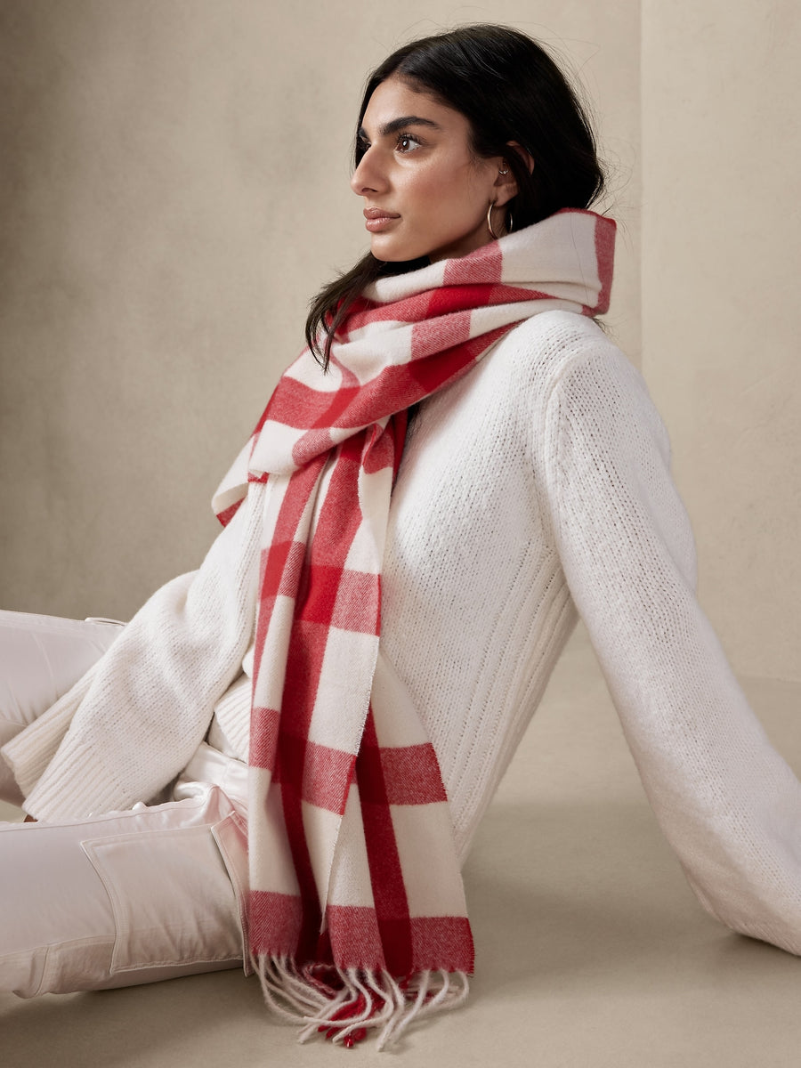 Banana Republic Factory Plaid Scarf only 5.99 Idiom Studio