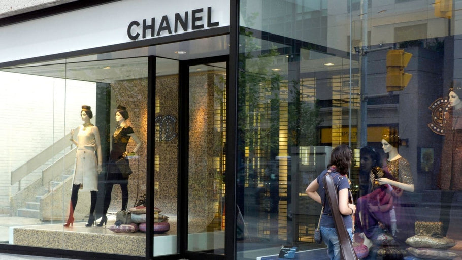 5 Simple Tips from The French Women’s Style Playbook