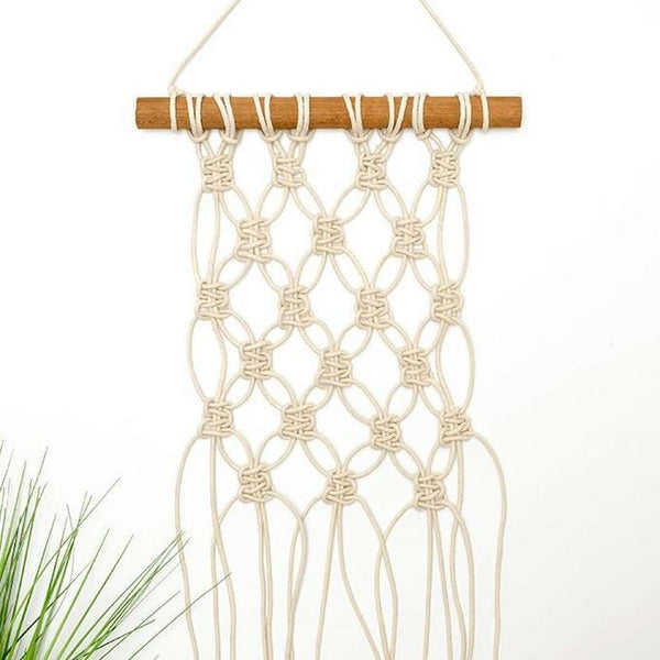 25 Free Macrame Wall Hanging Patterns & Instructions