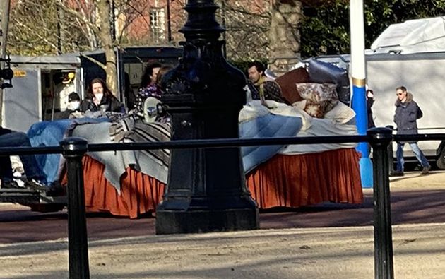 Harry Styles Had A Completely Normal Saturday Afternoon In A Giant Bed Outside Buckingham Palace