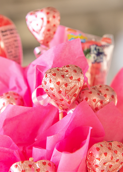 Easy Valentine Candy Bouquet