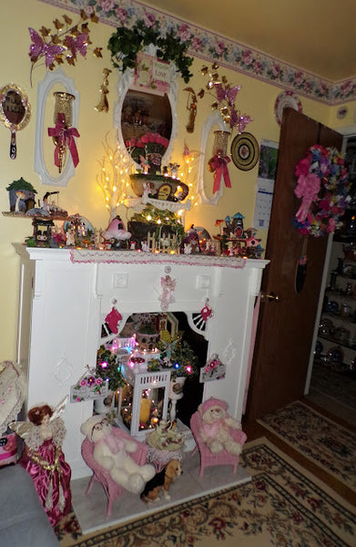 Indoor Fairy Garden on a Mantel, 2022