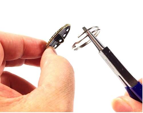 Two ways to make recycled button scarf rings